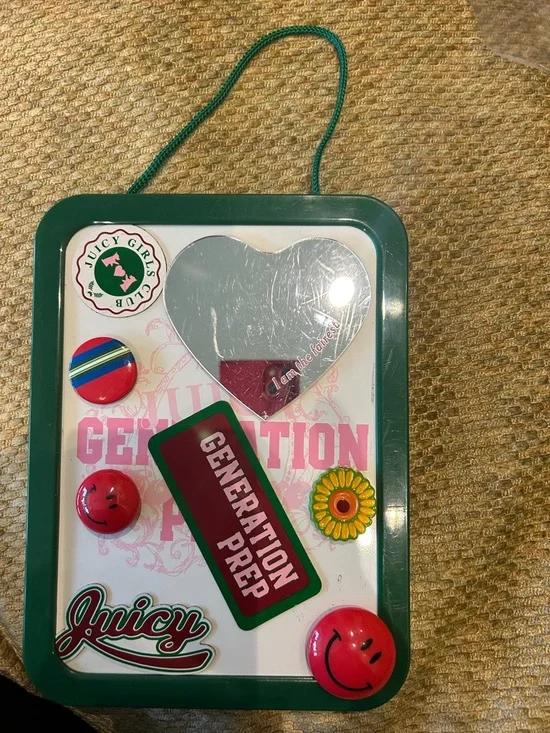 Juicy Couture Vintage Magnetic Message Whiteboard with Cute Magnets for Locker - Picture 4 of 8
